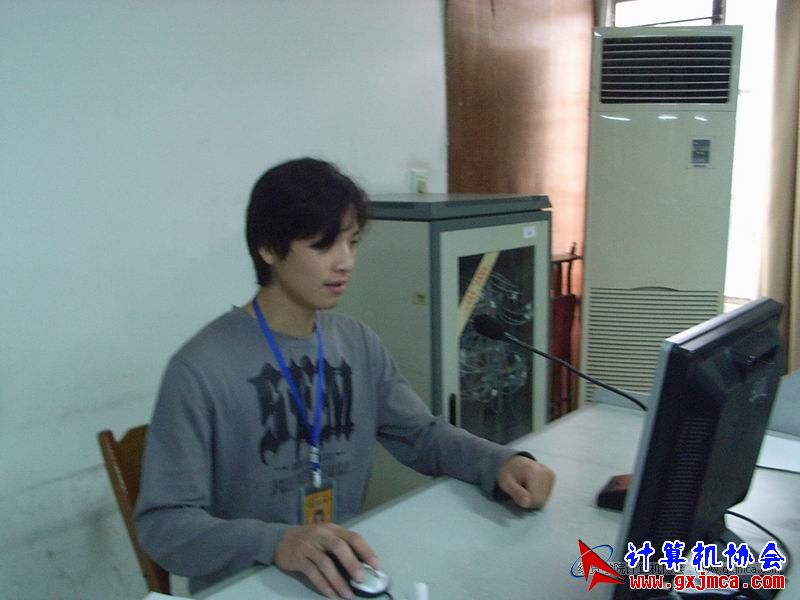 100414CAPX04.JPG