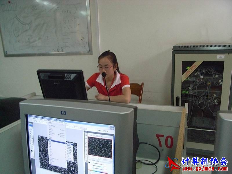 100421CAPX02.JPG