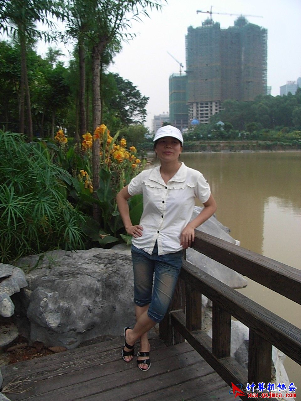 100530CA186.JPG