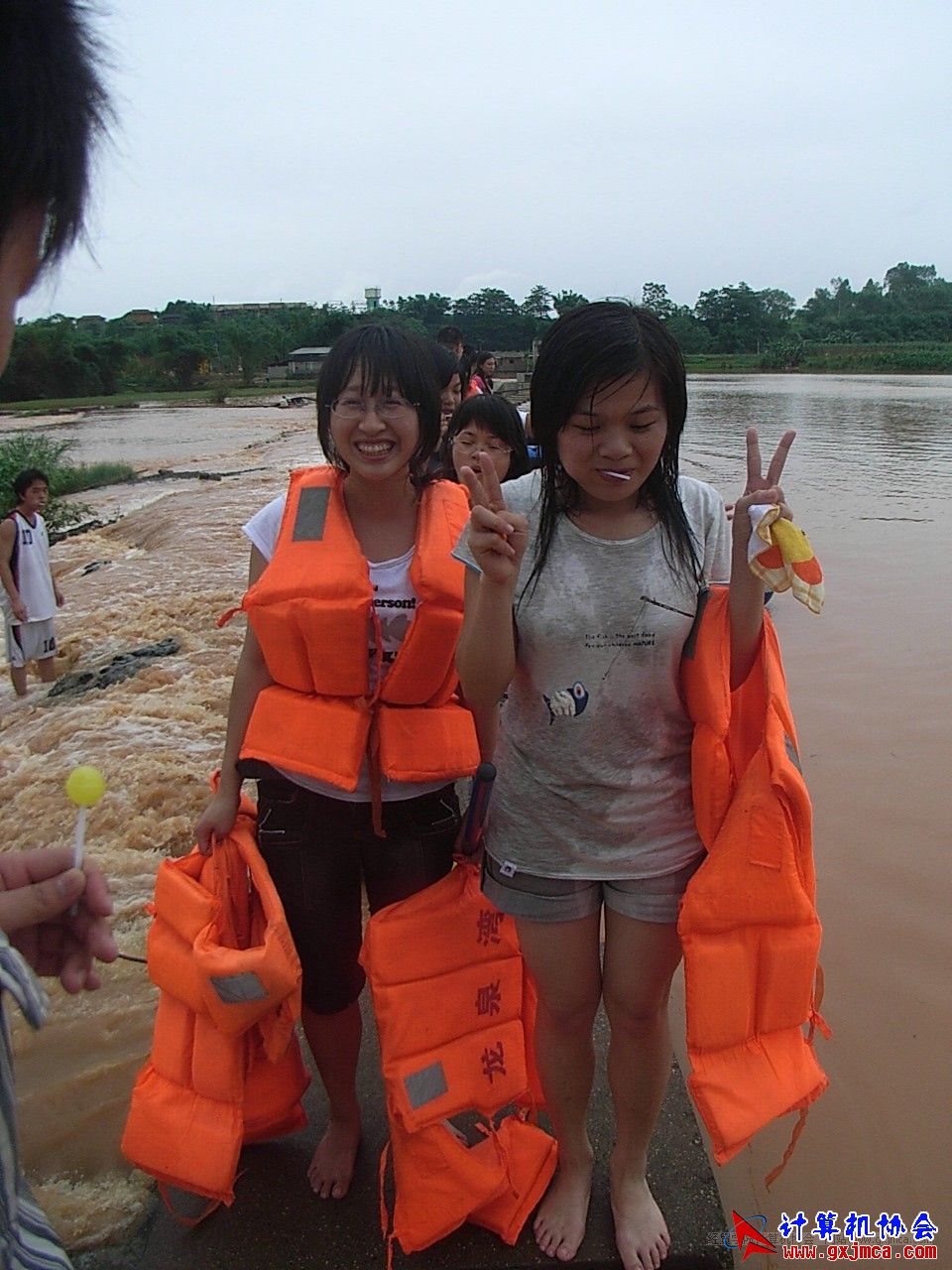 090529CA0156.JPG