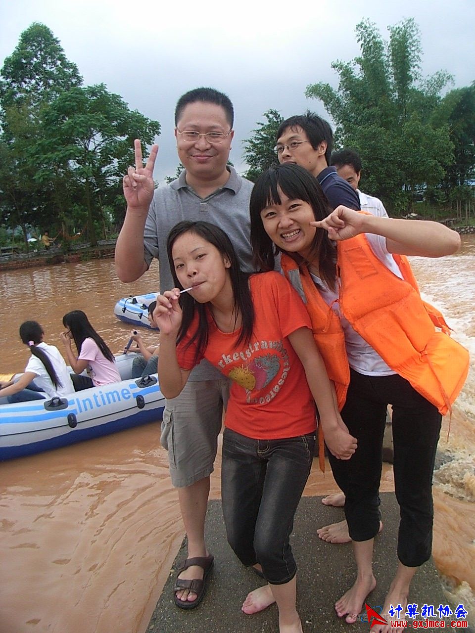 090529CA0196.JPG