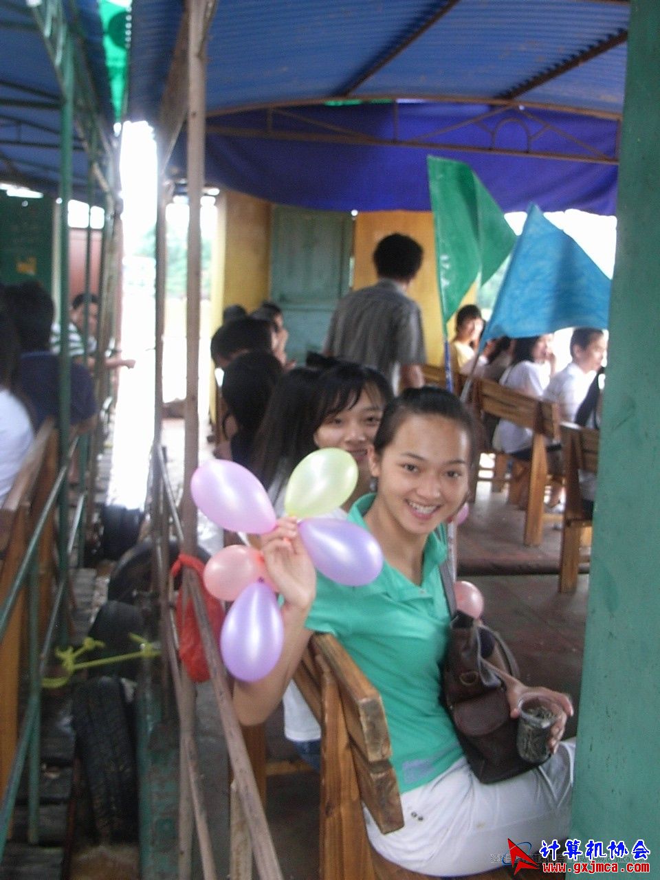 090529CA1213.JPG