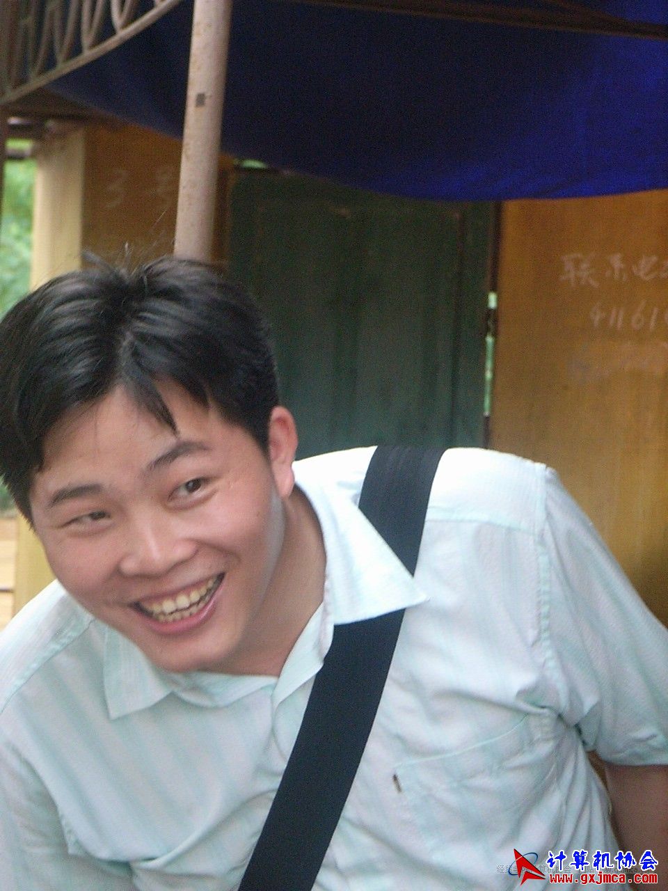 090529CA1337.JPG