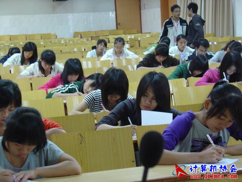 091105CAkh10.JPG