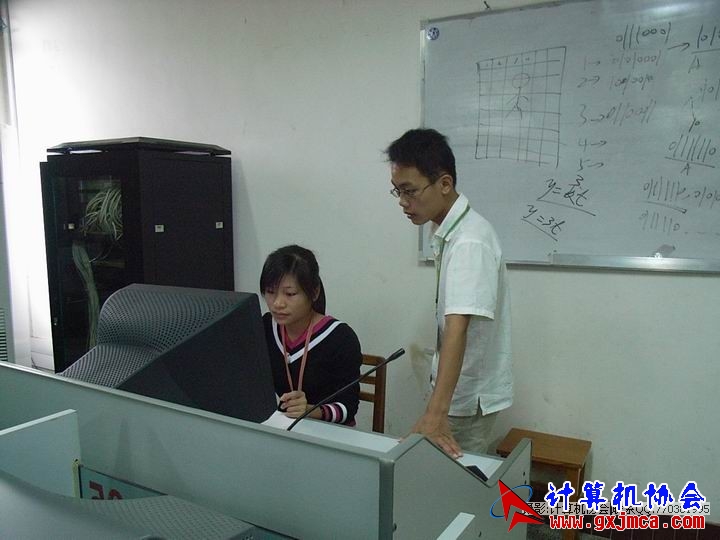 081103CAPX24.JPG
