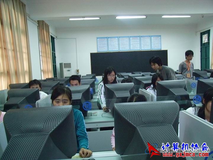 081103CAPX13.JPG