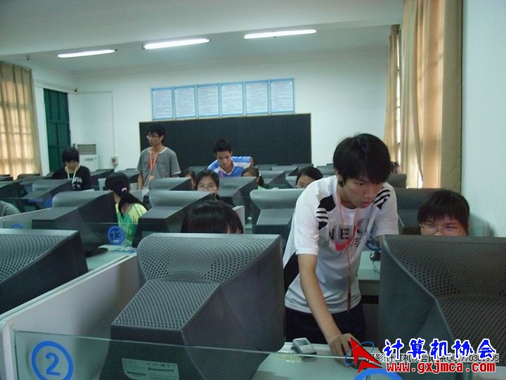 081103CAPX16.JPG