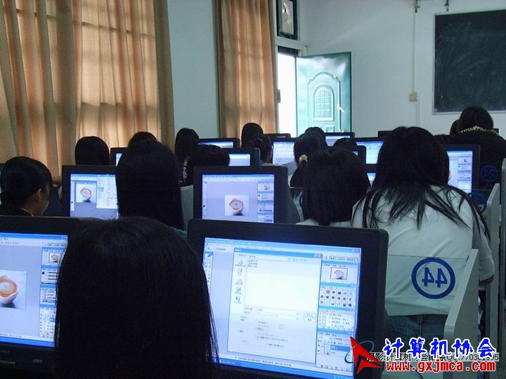 081105CAPX20.JPG