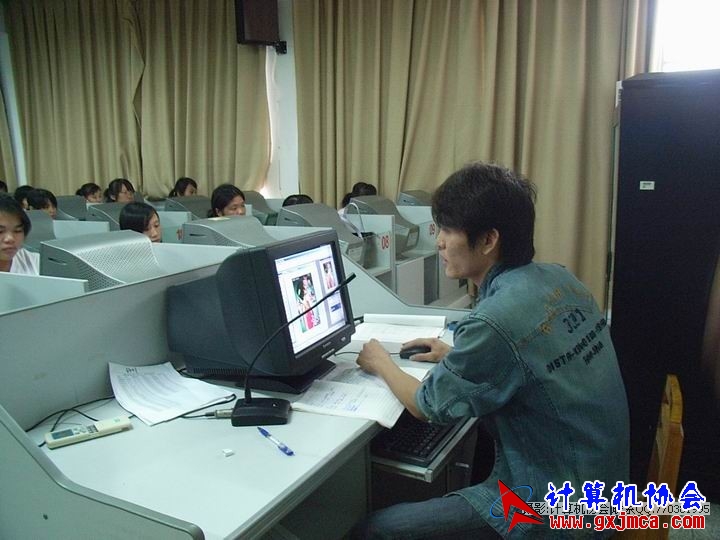 081105CAPX10.JPG