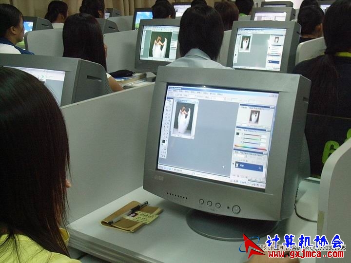 081105CAPX17.JPG