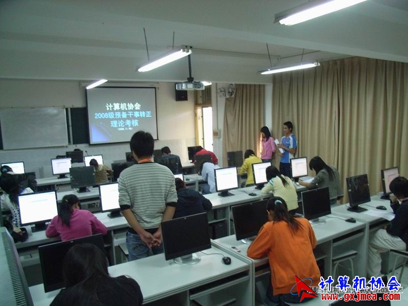 081109CAKH64.JPG