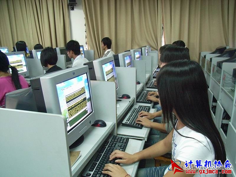 081109CAKH33.JPG