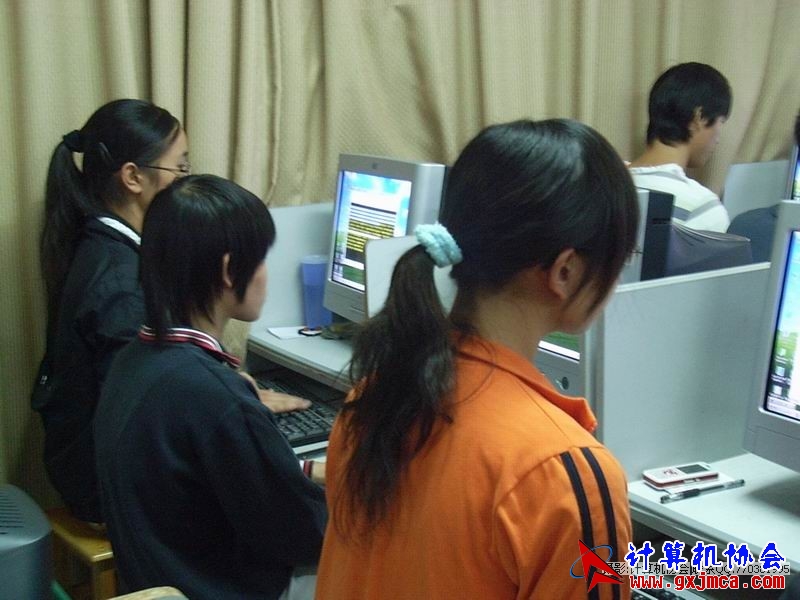 081109CAKH34.JPG