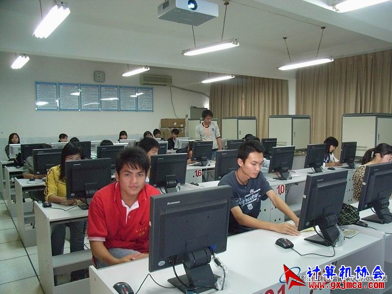 081109CAKH40.JPG