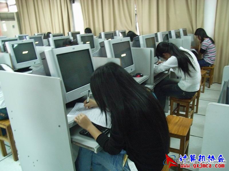 081109CAKH43.JPG