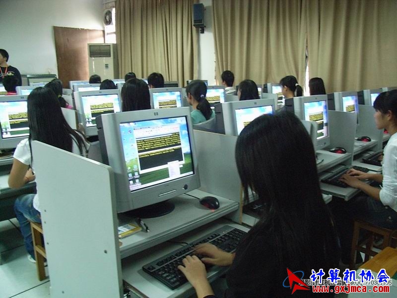 081109CAKH14.JPG