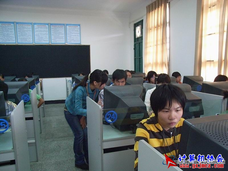 081113CAPX18.JPG