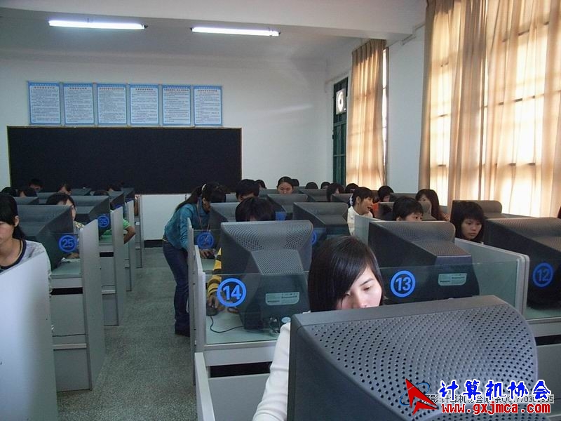 081113CAPX19.JPG