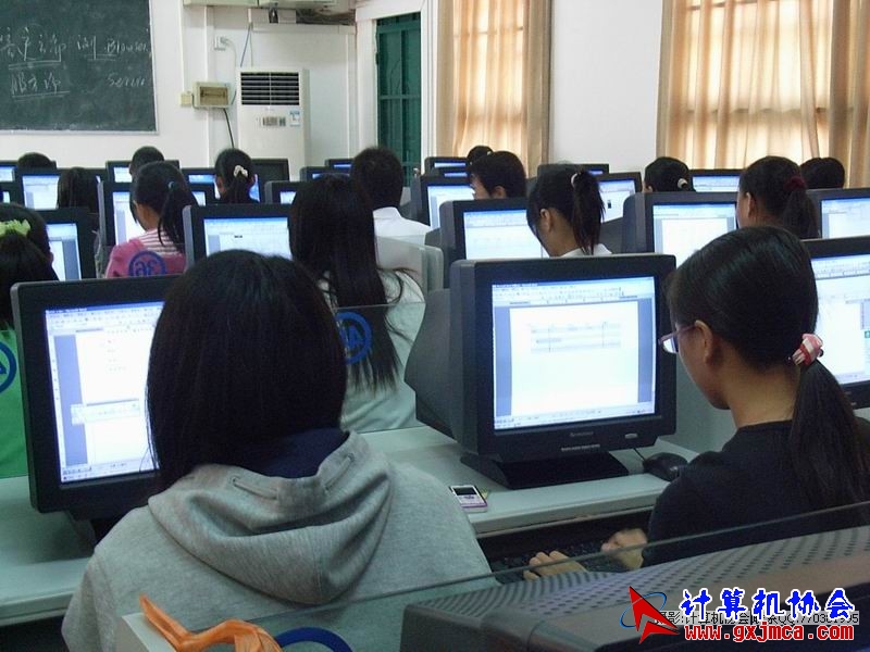081113CAPX22.JPG