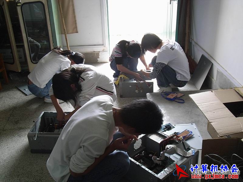 081115CAPX21.JPG