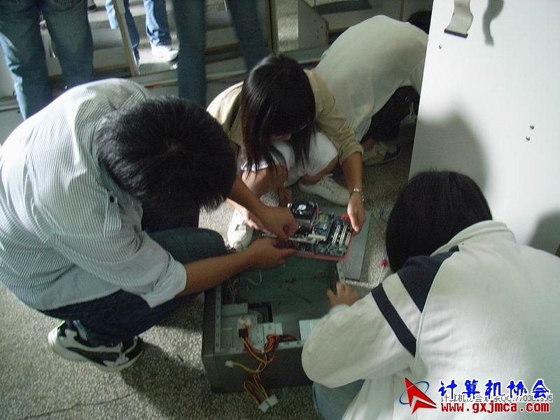 081115CAPX32.JPG
