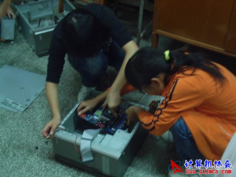 081115CAPX47.JPG