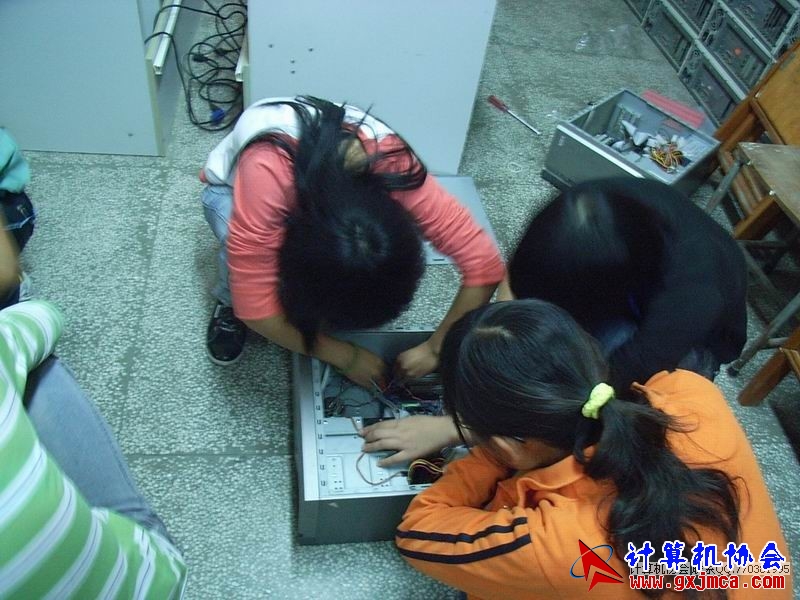 081115CAPX51.JPG