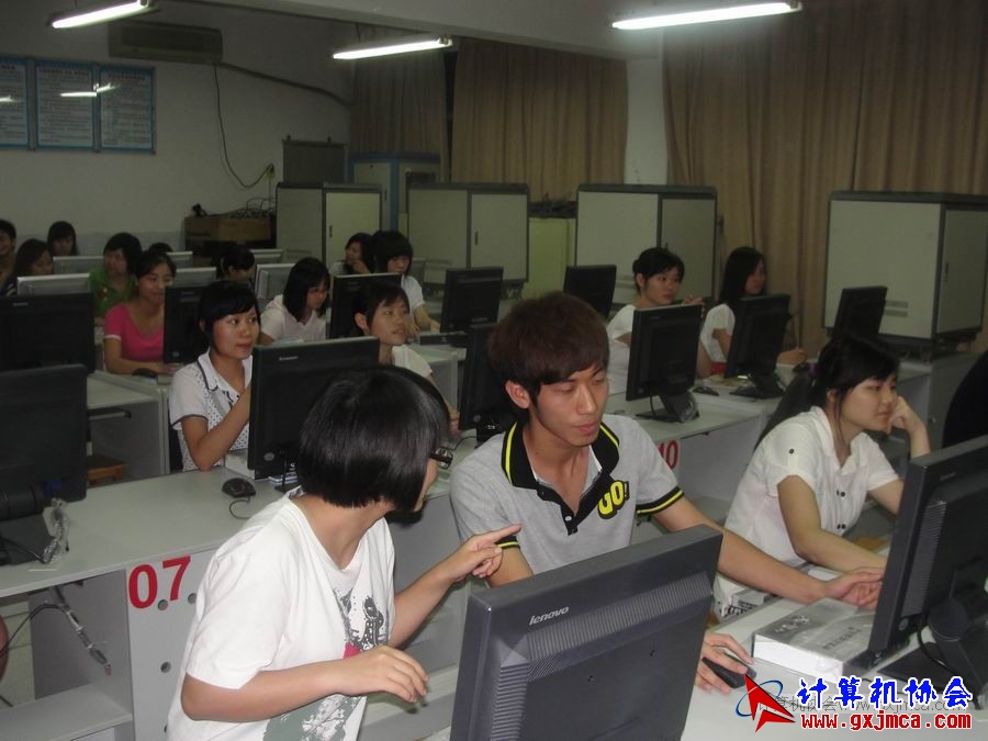 110531dzbj21.JPG