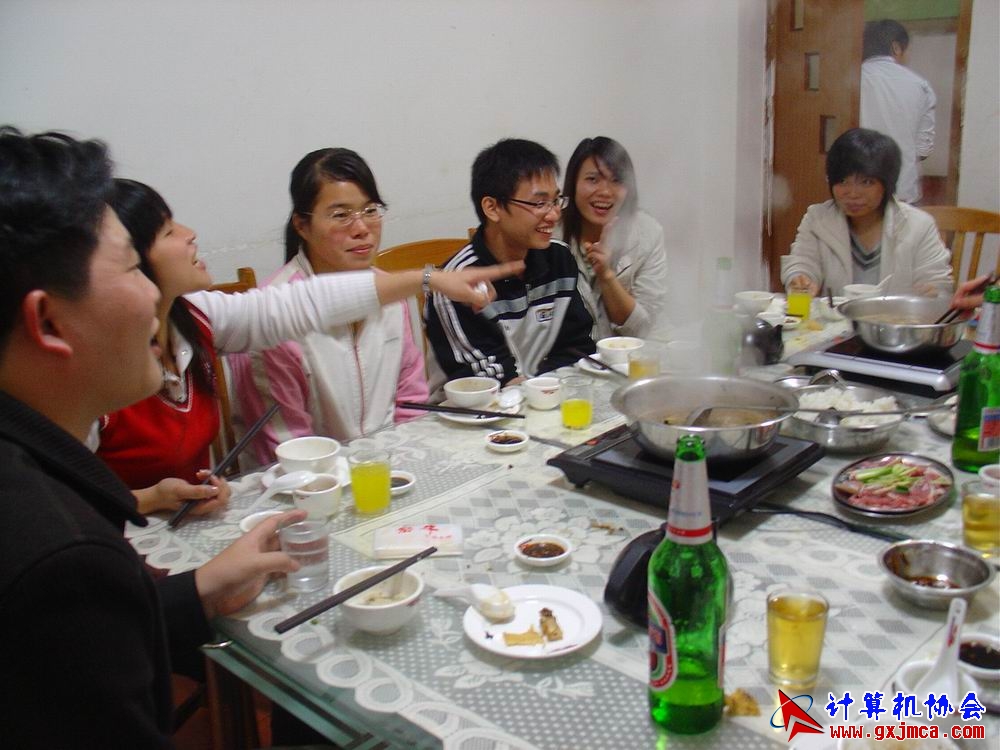 091206CAhg13.JPG