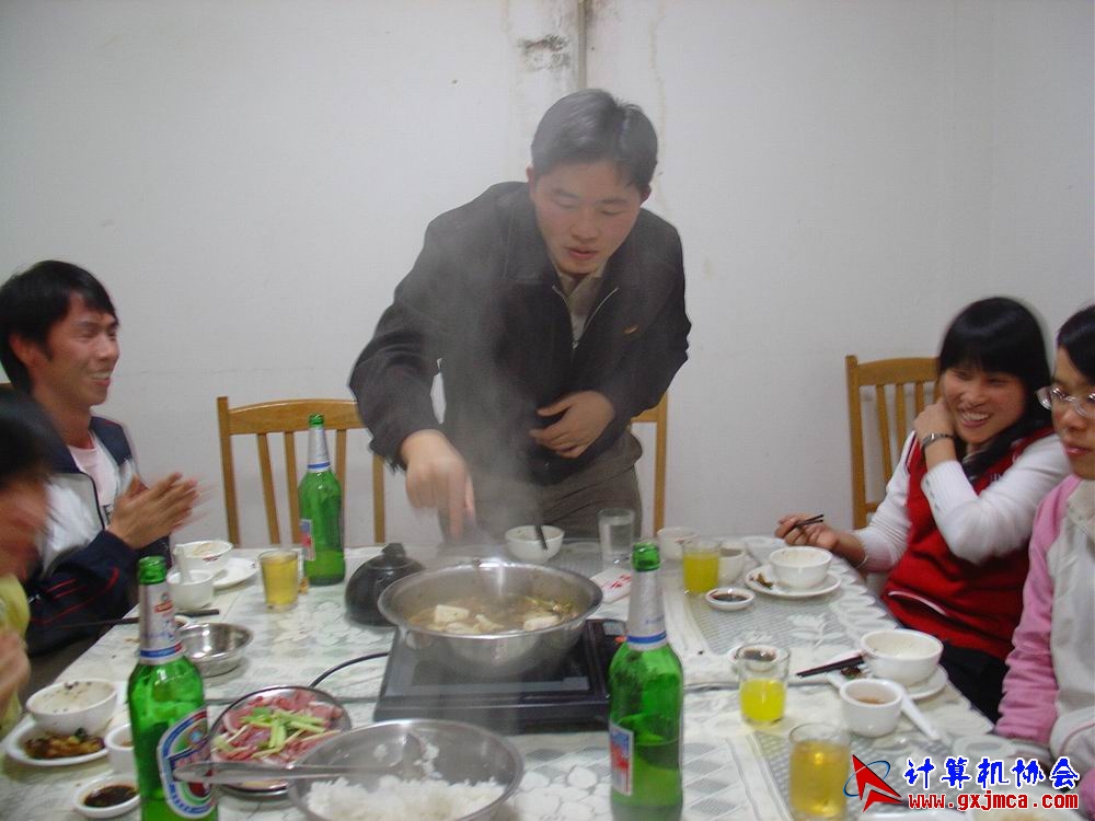 091206CAhg18.JPG