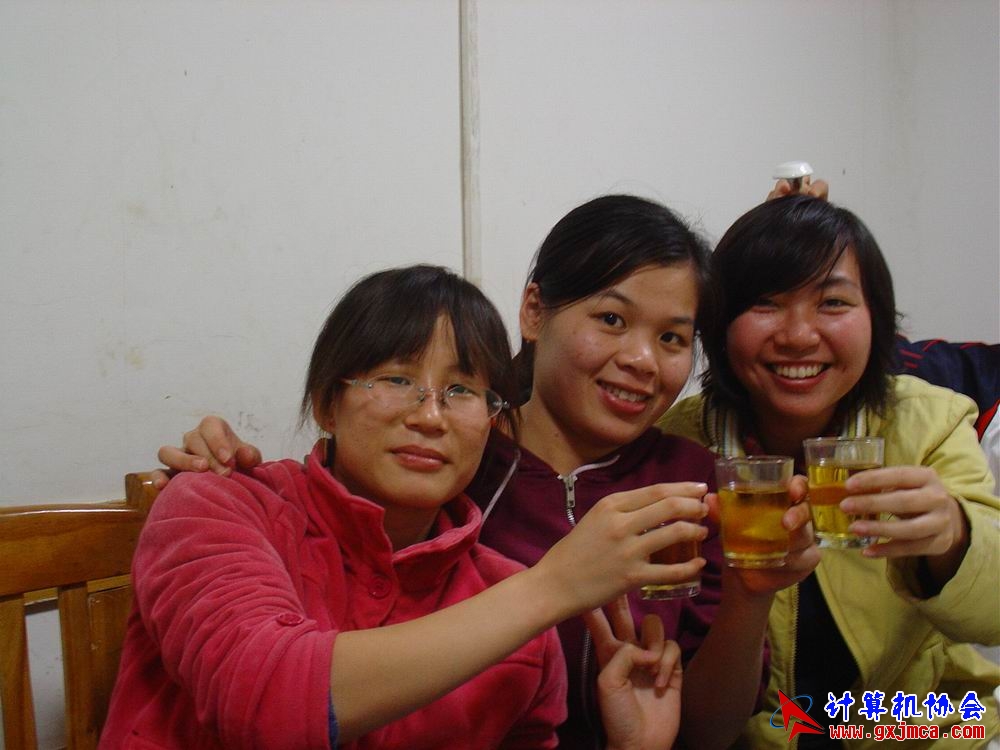 091206CAhg25.JPG