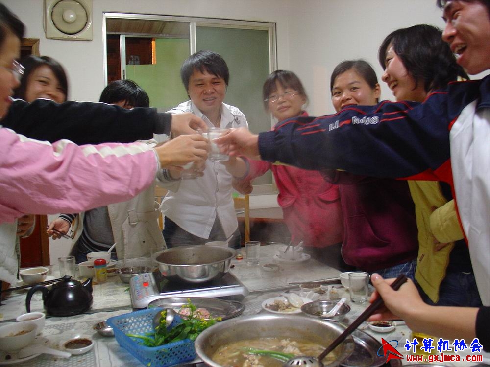 091206CAhg44.JPG