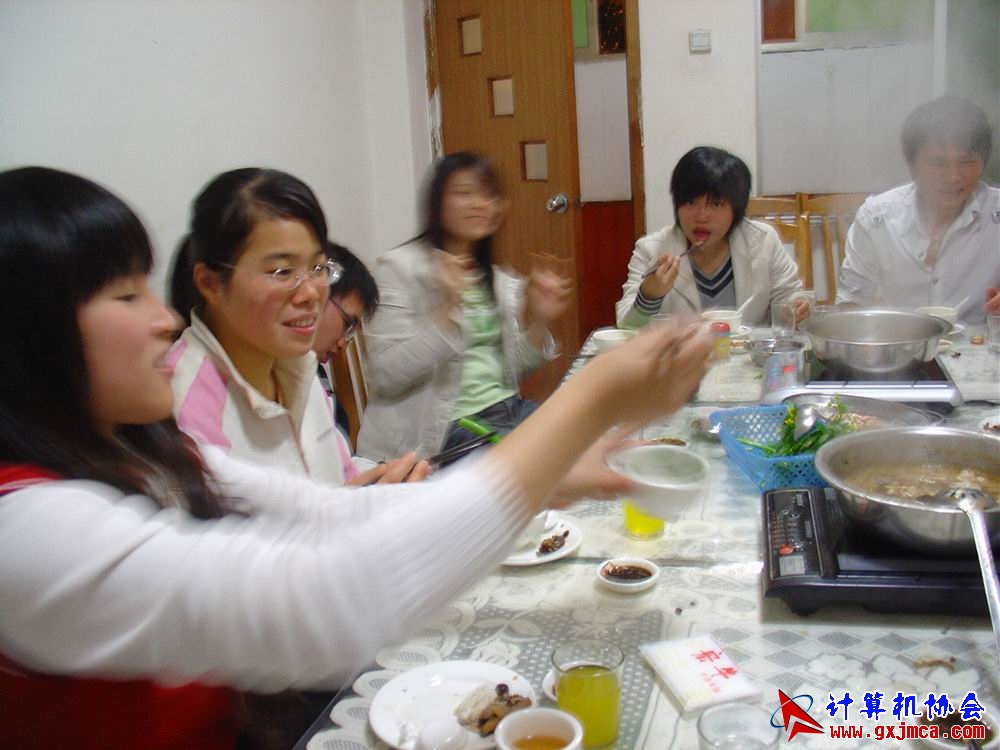 091206CAhg47.JPG