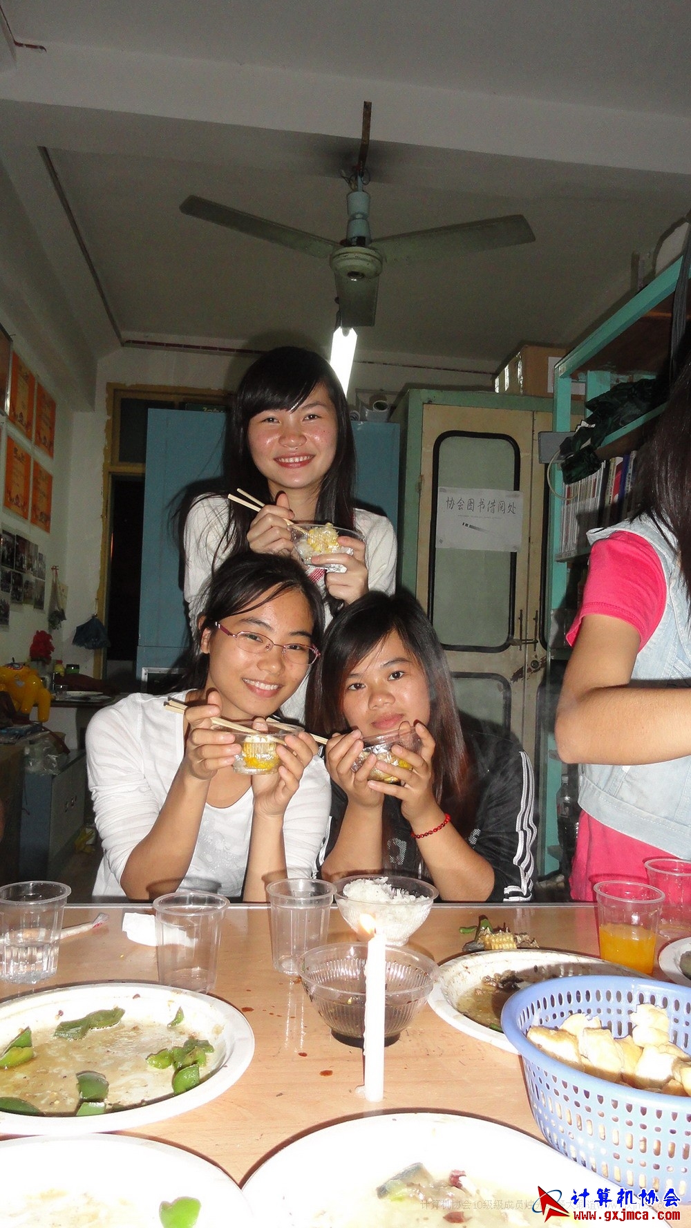 111112cajc053.JPG