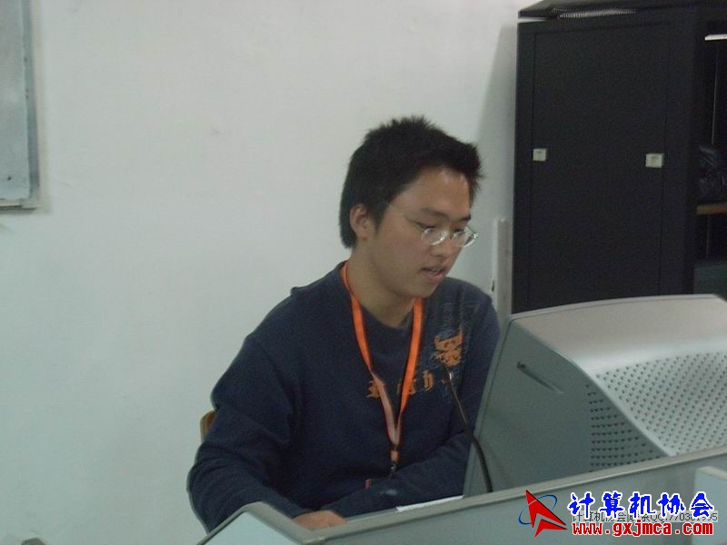 081203DH01.JPG