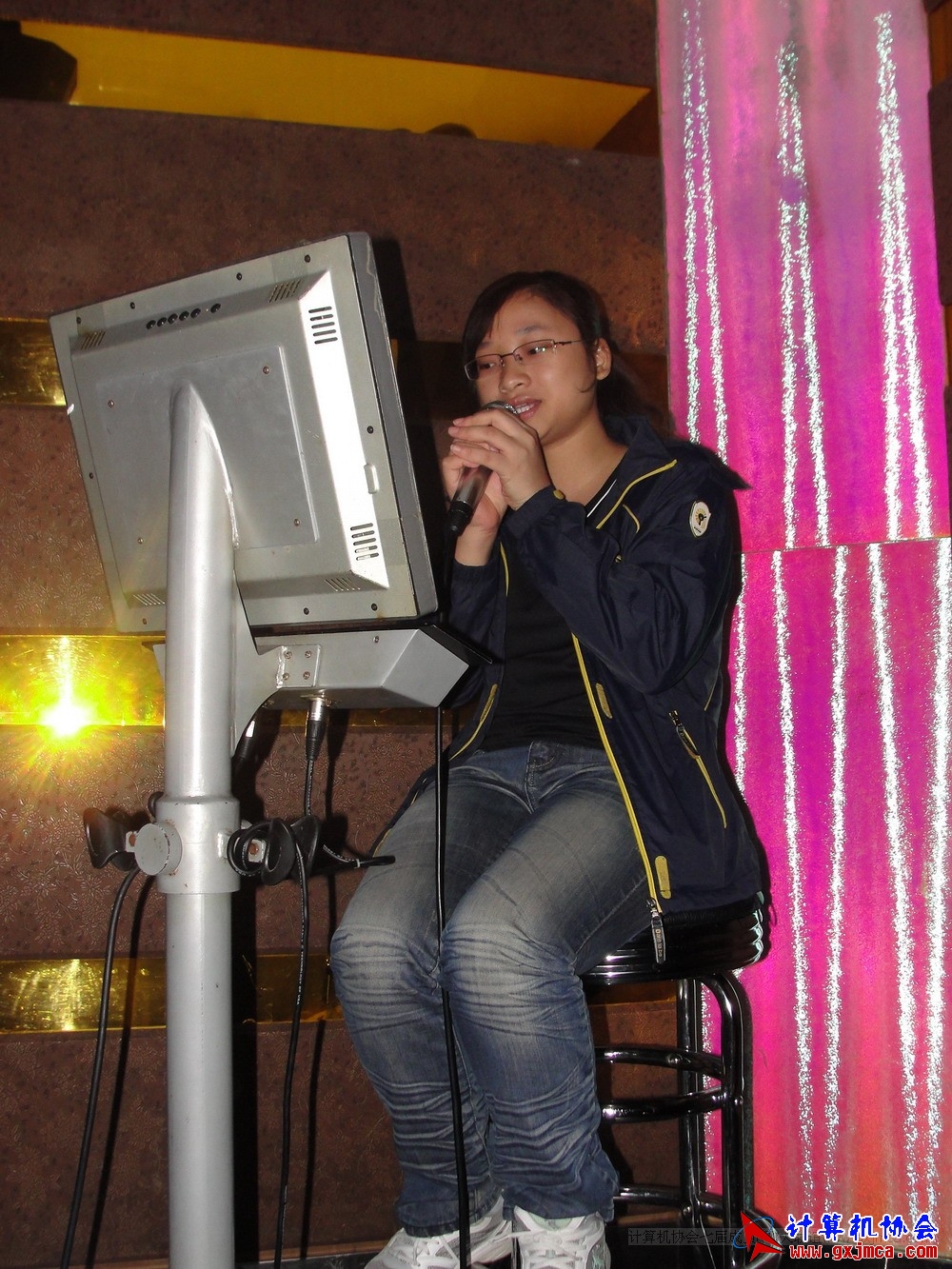 111115cakg029.JPG