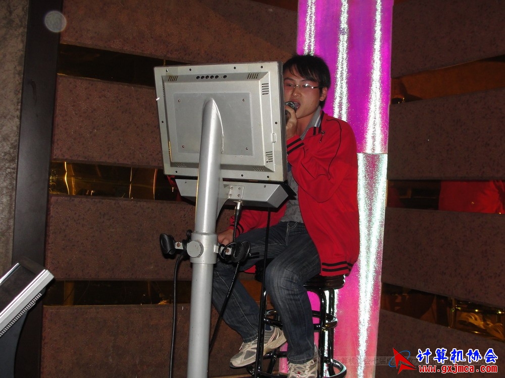 111115cakg054.JPG