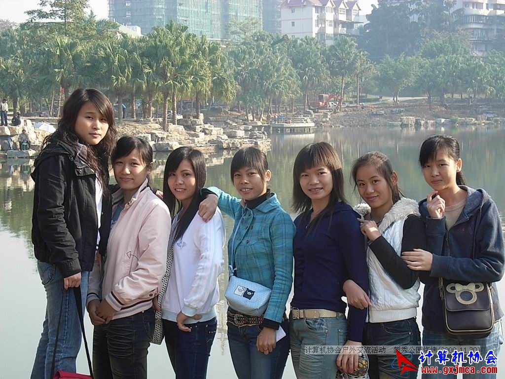 081130CA0695.JPG