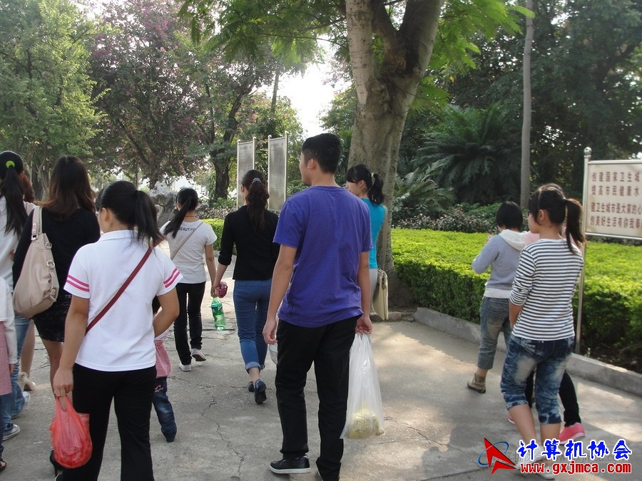 111120xcb011.JPG