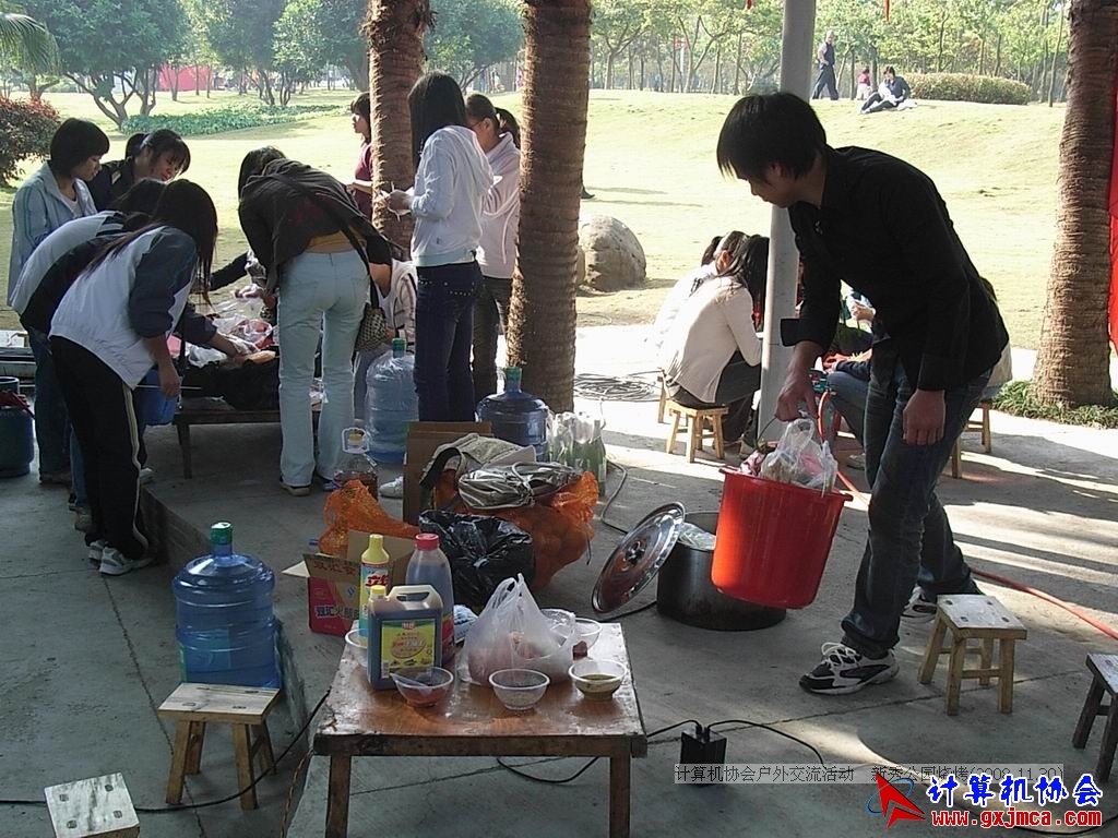 081130CA0775.JPG