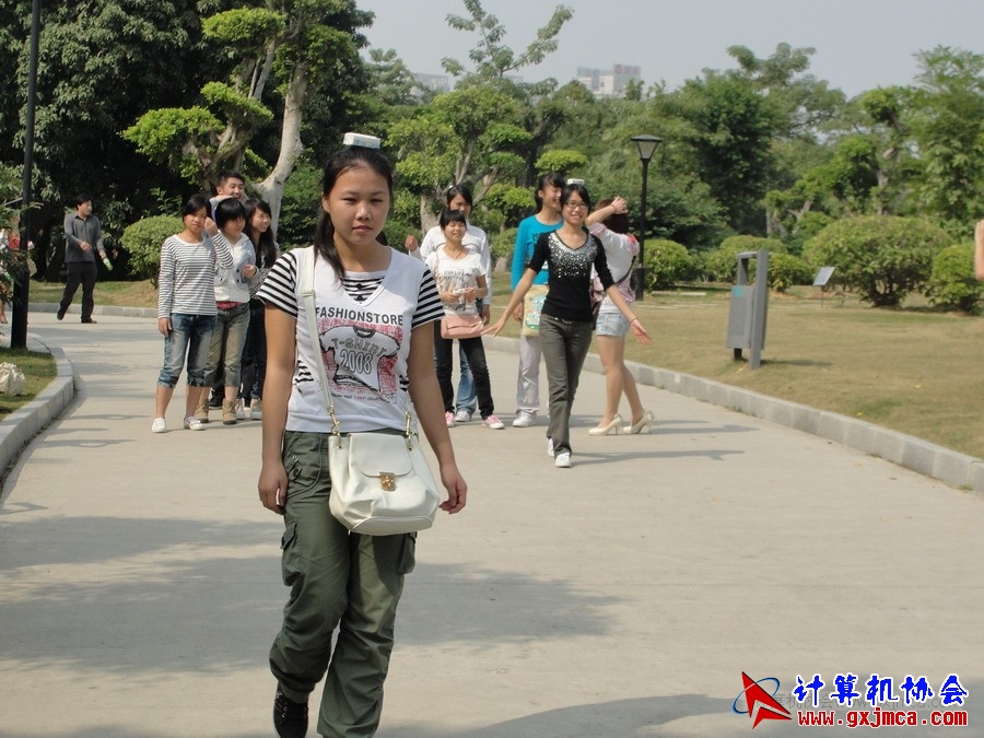 111120xcb232.JPG