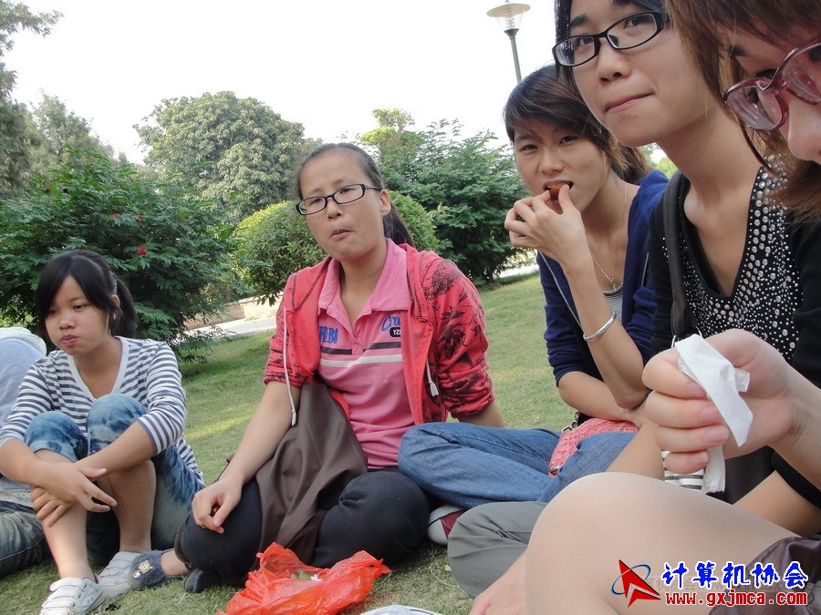 111120xcb327.JPG