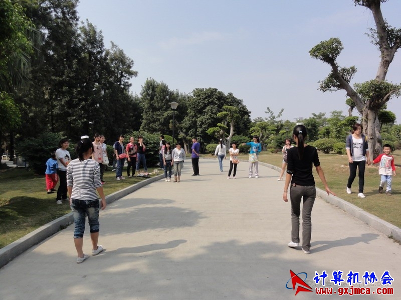 111120xcb443.JPG