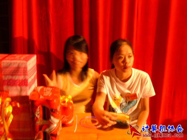 qinhong9055.JPG