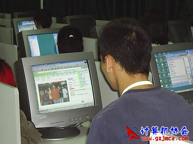S2021225.JPG