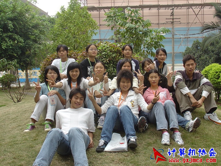 051202CA001.JPG