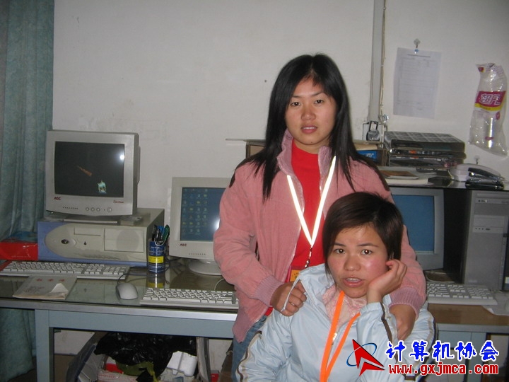 051222CA04.JPG