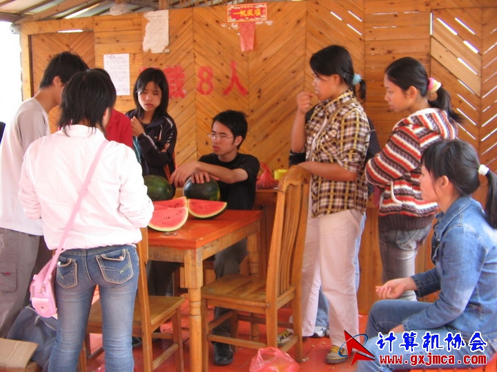 060514CA0127.jpg