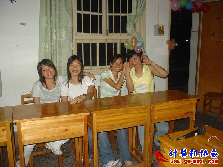 060601ET046.JPG
