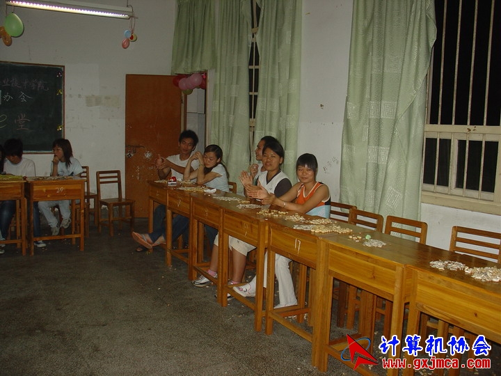 060601ET049.JPG
